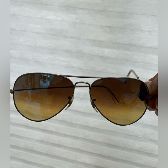 Ray-Ban Aviator Blue Flash L XL Sunglasses 58mm Silver Frame Yellow Tint Lens - Picture 4 of 11